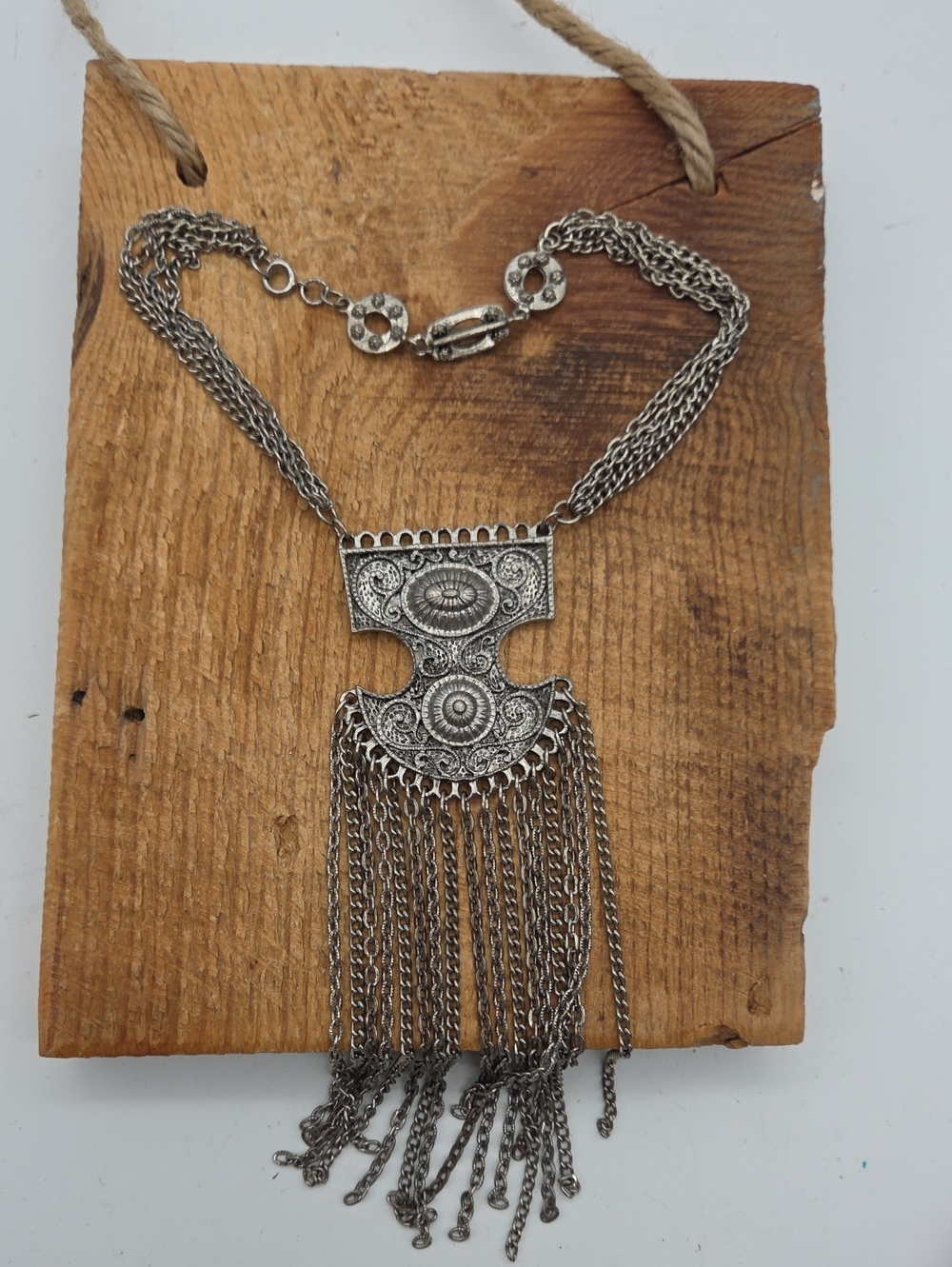 Vintage 80s Silver Tone Fringe Pendant Necklace Choker
